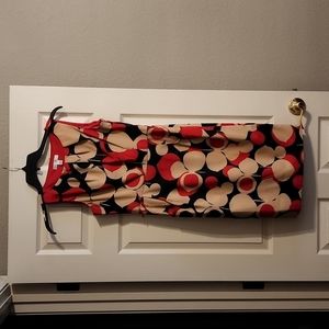 Semi Professional Style Dress in Red, Tan and Black Design